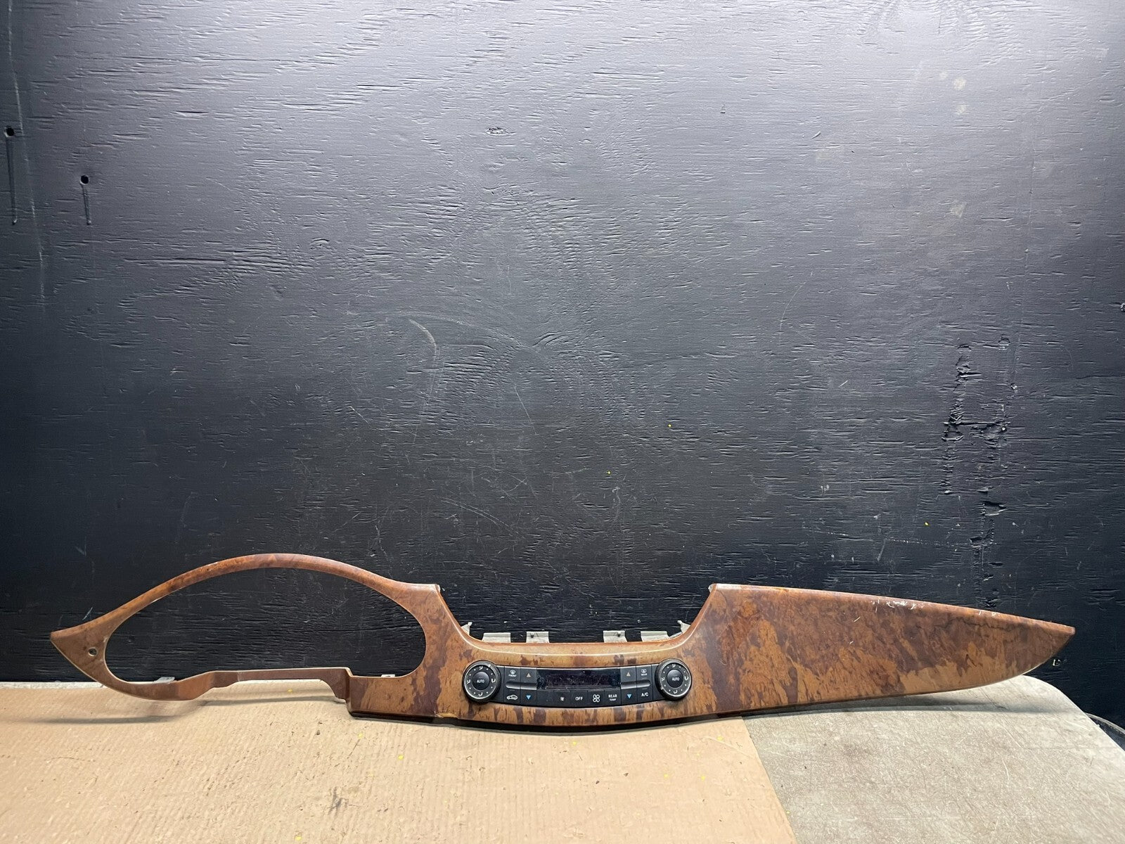 2006 to 2011 Mercedes CLS-Class Cls500 Dash Climate Control Trim Panel F0967 DG10