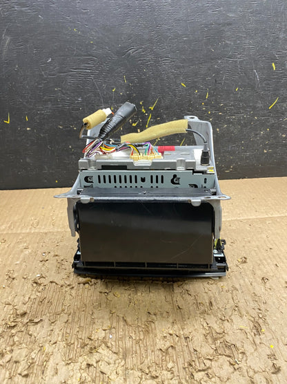 2006 to 2009 Toyota Prius OEM Radio AM/FM CD Player Oem W0010 DG6
