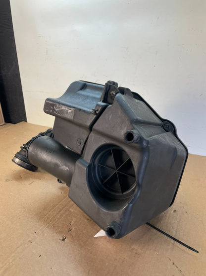 2002 to 2006 Acura RSX Engine Air Cleaner Filter Box AG7615 DG4