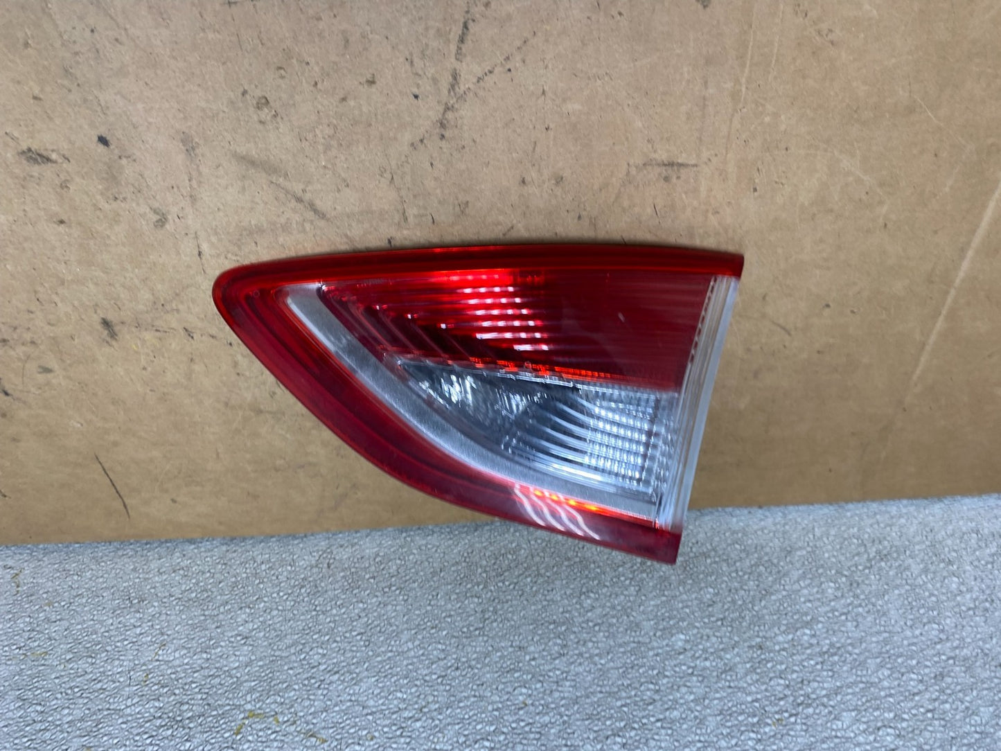2013 to 2016 Ford Escape Right Passenger RH Side Inner Tail Light OEM X5174 DW0