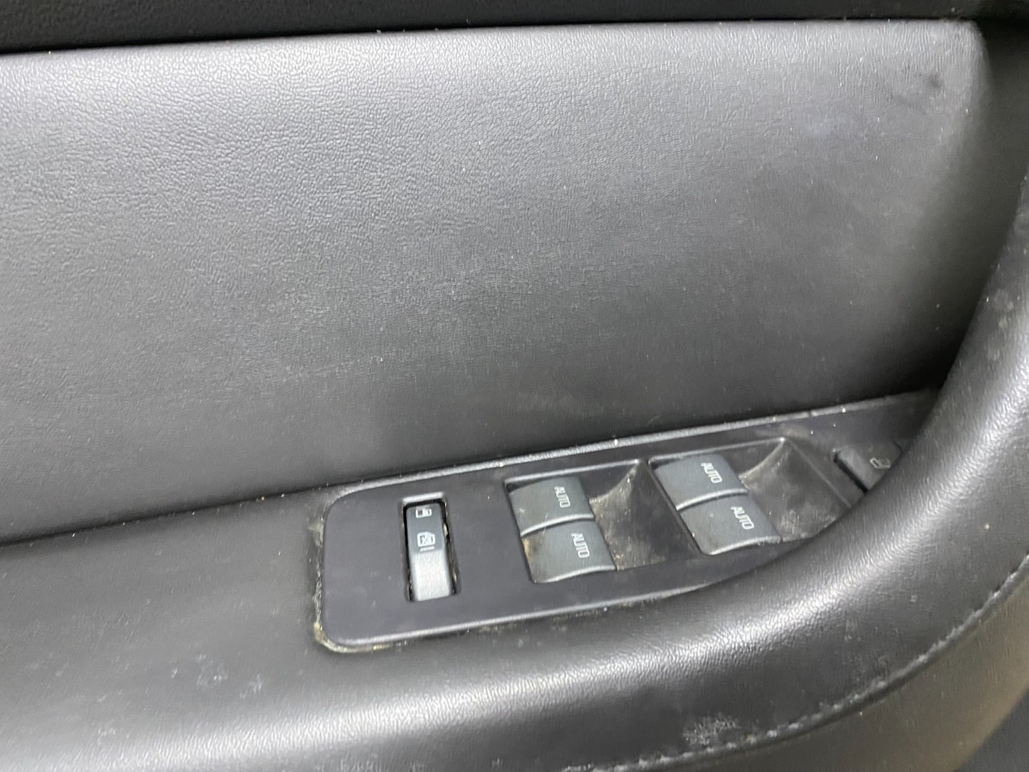 2009-2012 Lincoln MKS Left Driver Side Front Door Interior Trim Panel W9212 DG3