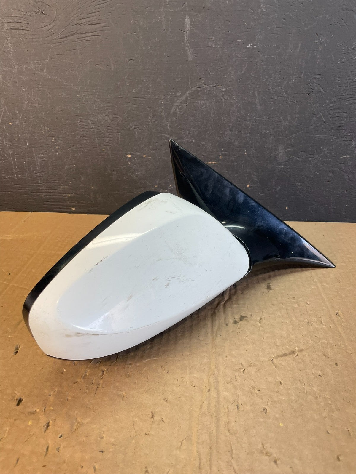 2012 to 2017 Hyundai Veloster Right Passenger RH View Door Mirror AC9920 DW1