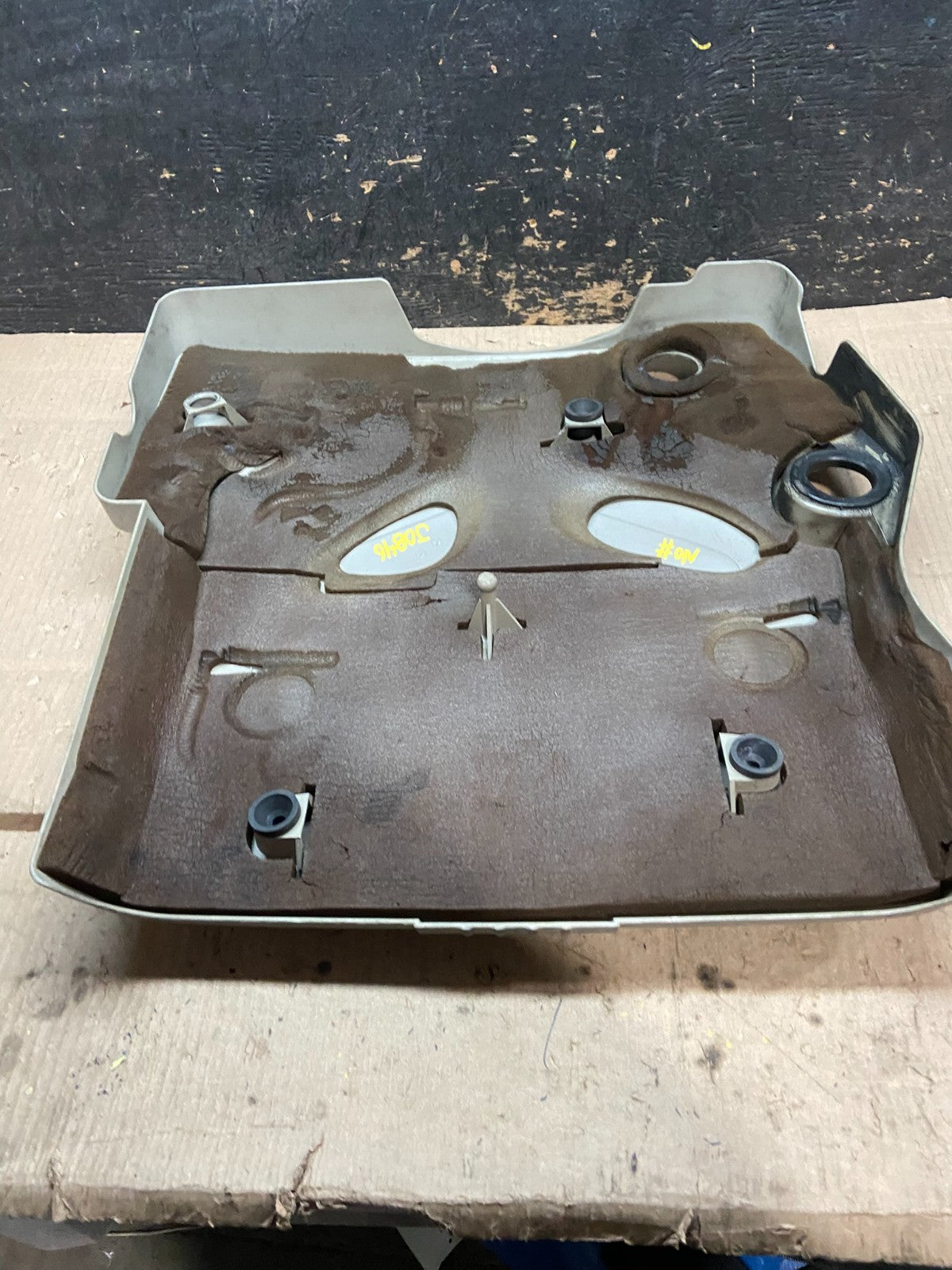 2004 to 2007  Cadillac CTS 3.6L Plastic Engine Cover Shield OEM X7920 DG4
