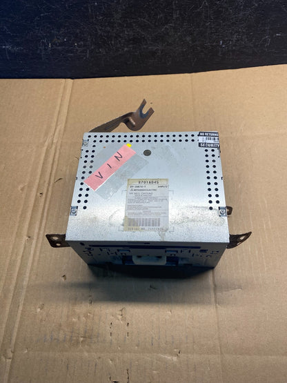 2006-2011 Mitsubishi Endeavor AM/FM/CD/MP3 Radio Head Unit Receiver AD1682 DG3