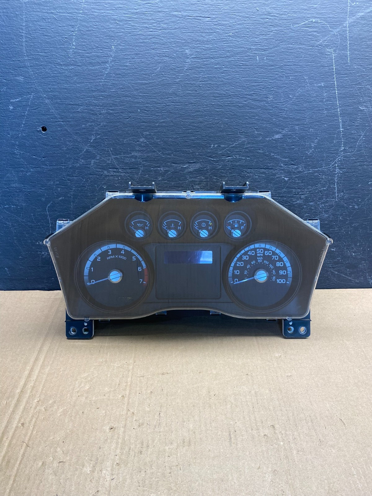 2011 Ford F250 F350 Speedometer Cluster Gauge AE7563 DG0