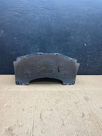 2001 to 2002 Chevrolet Express Speedometer Cluster Gauge OEM  P3432 DG0