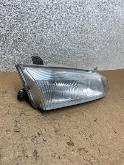 1997 1998 1999 Toyota Camry Right Passenger RH Halogen Headlight V6405 DW2