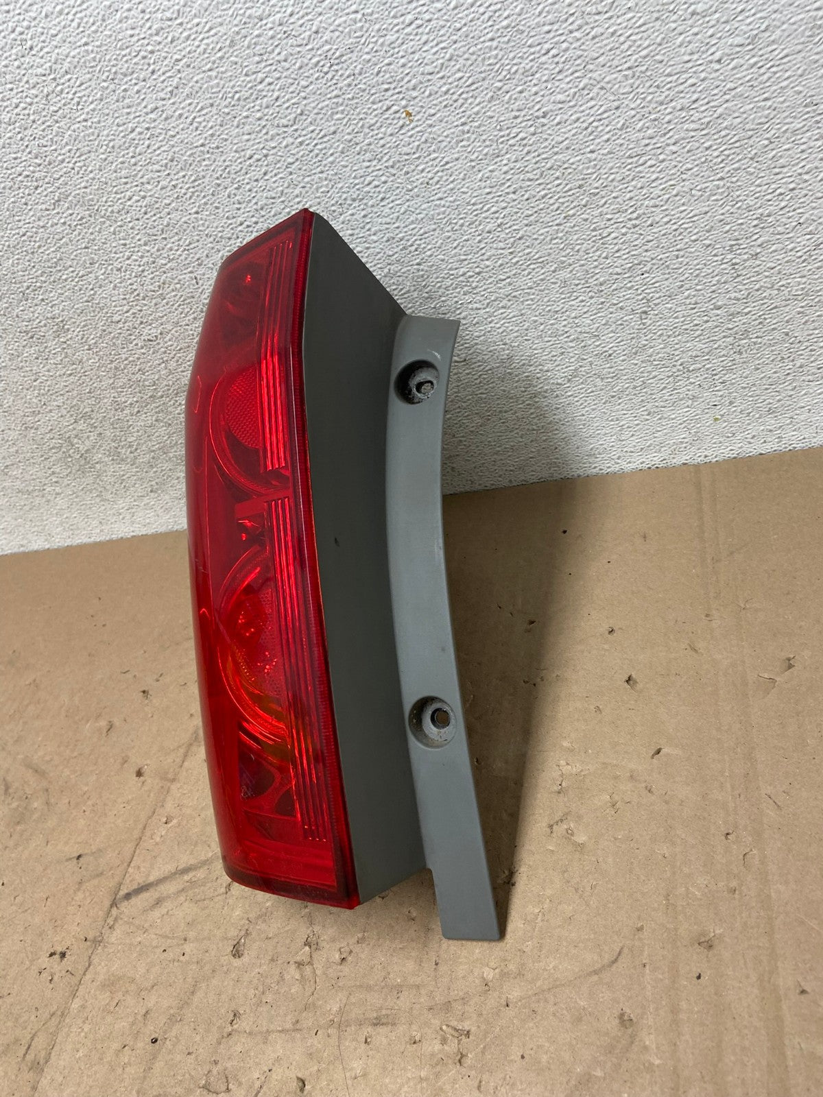 2003 2004 2005 Honda Pilot Left Driver LH Side Tail Light AG5294 LK1