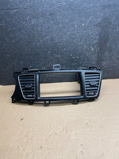 2014 2015 2016 Kia Cadenza Front Center Console Radio Bezel Air Vent ai6354 DG0