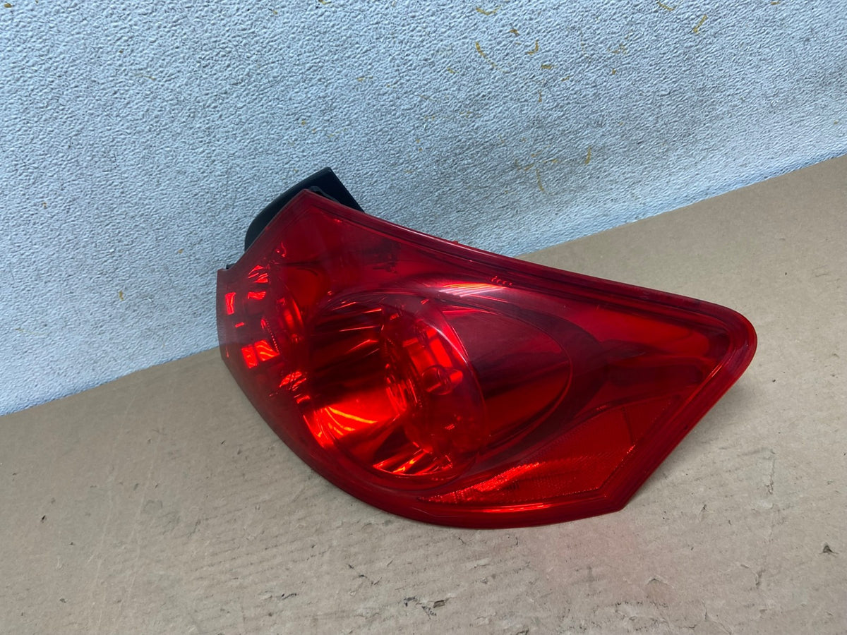 2007 to 2013 Infiniti G35 G37 Sedan Right Passenger Rh Tail Light AH9514 LK1