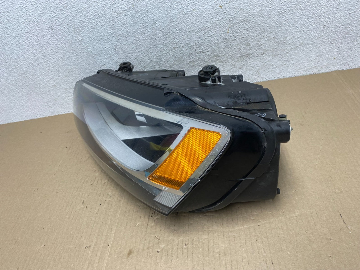 2011 to 2014 Volkswagen Jetta Left Driver LH Headlight Halogen AF5834 DW1