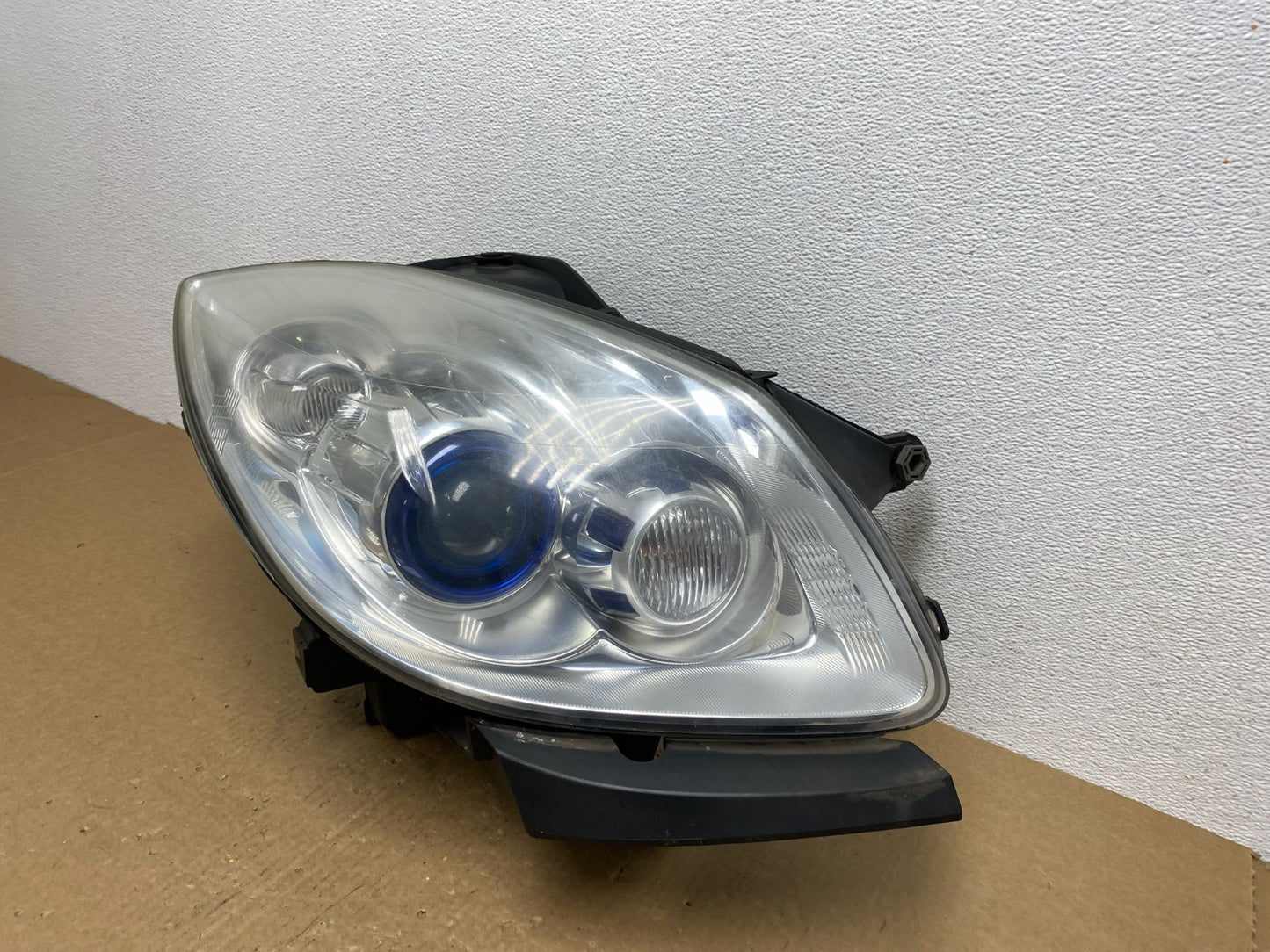2008-2012 Buick Enclave Right Passenger Headlight Xenon Hid Two Ballast AC12911