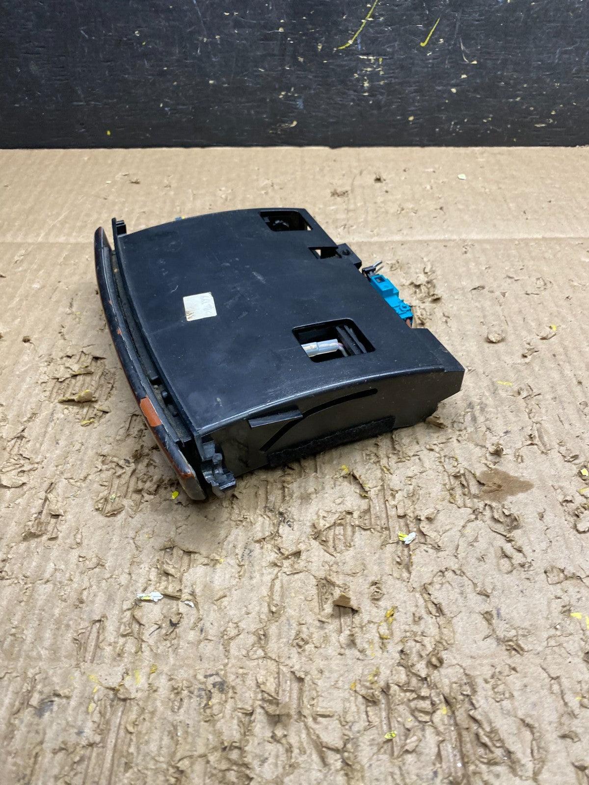2000-2006 Mercedes S430 S500 Center Console Ash Tray Compartment OEM V7458 DG4