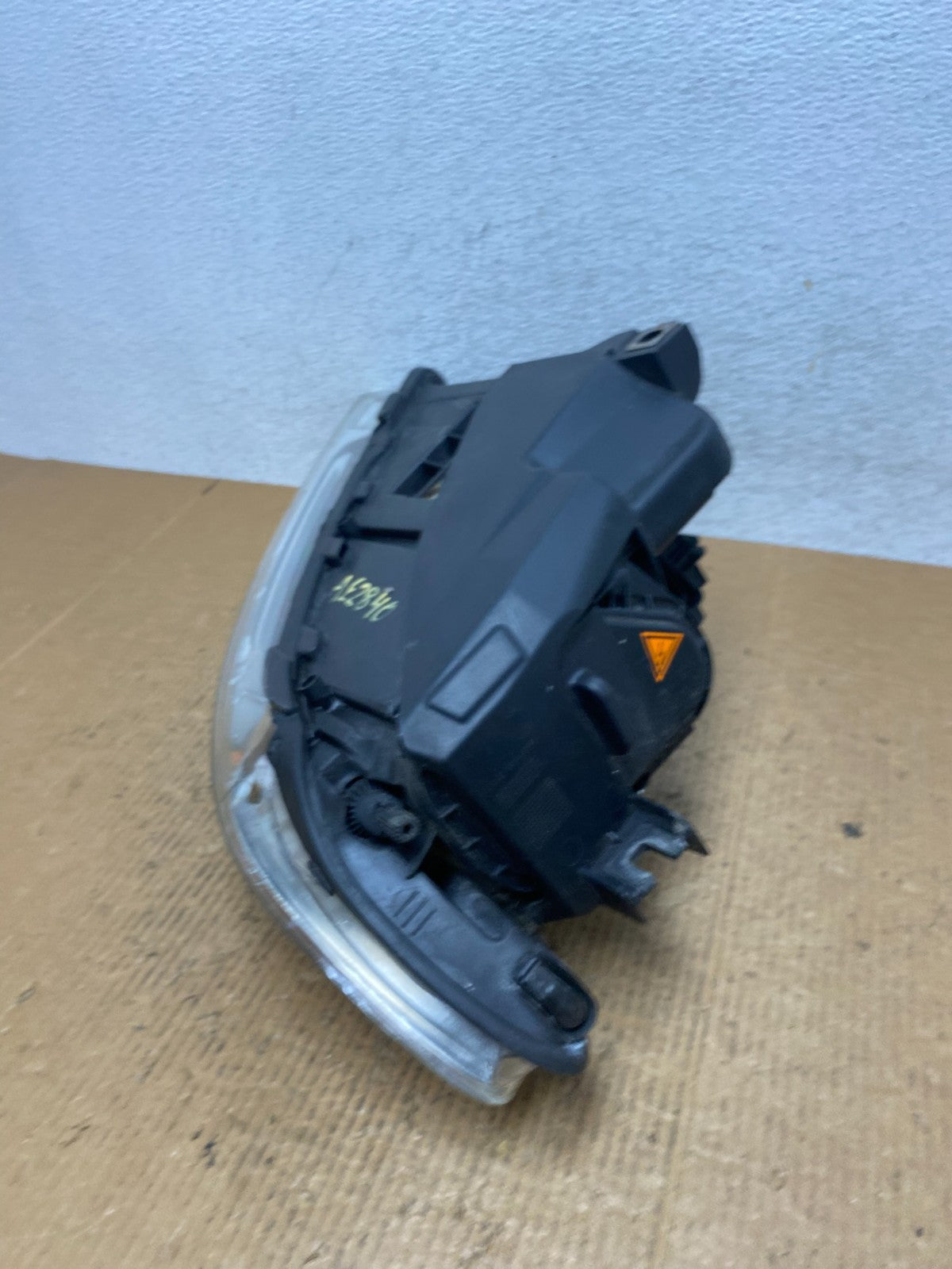 2007- 2009 Audi Q7 Right Passenger RH Side Xenon Hid Headlight AE2840 DW6