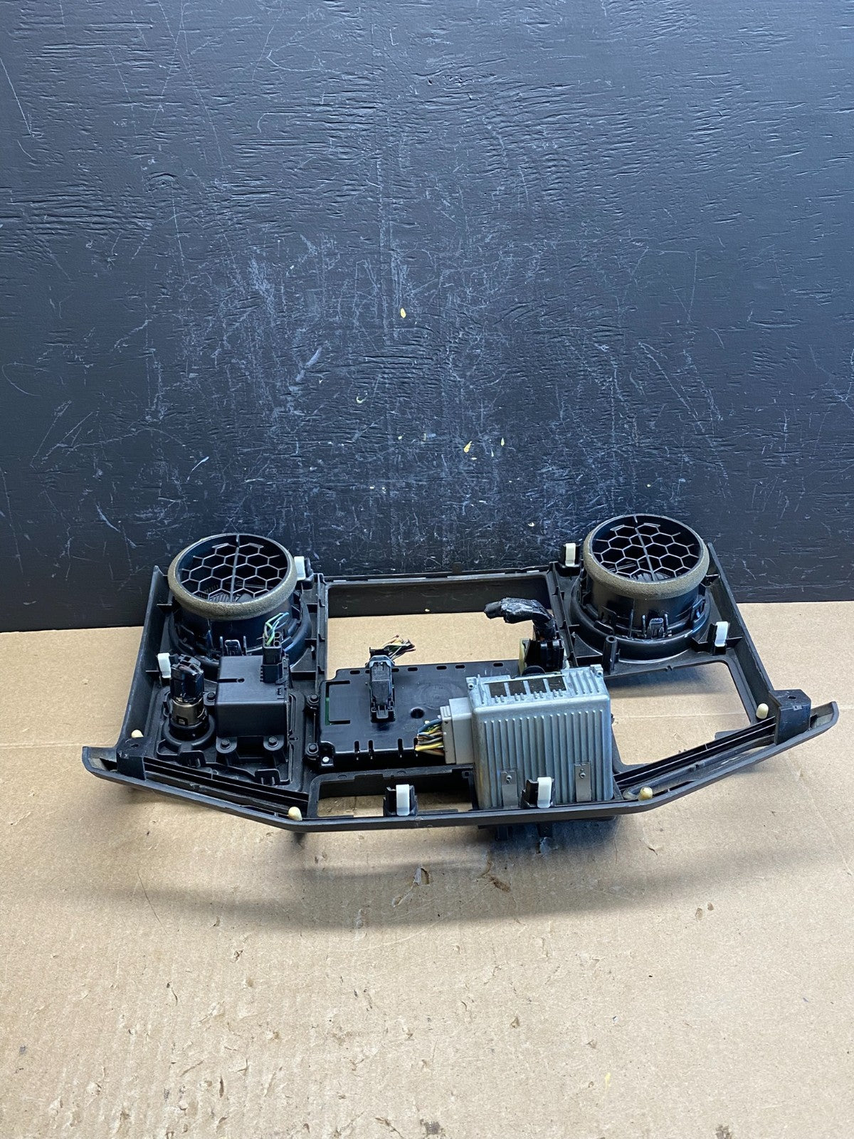 2008-2010 Ford F250 F350 Radio Climate Control Radio Dash Bezel Panel AC6375 DG5