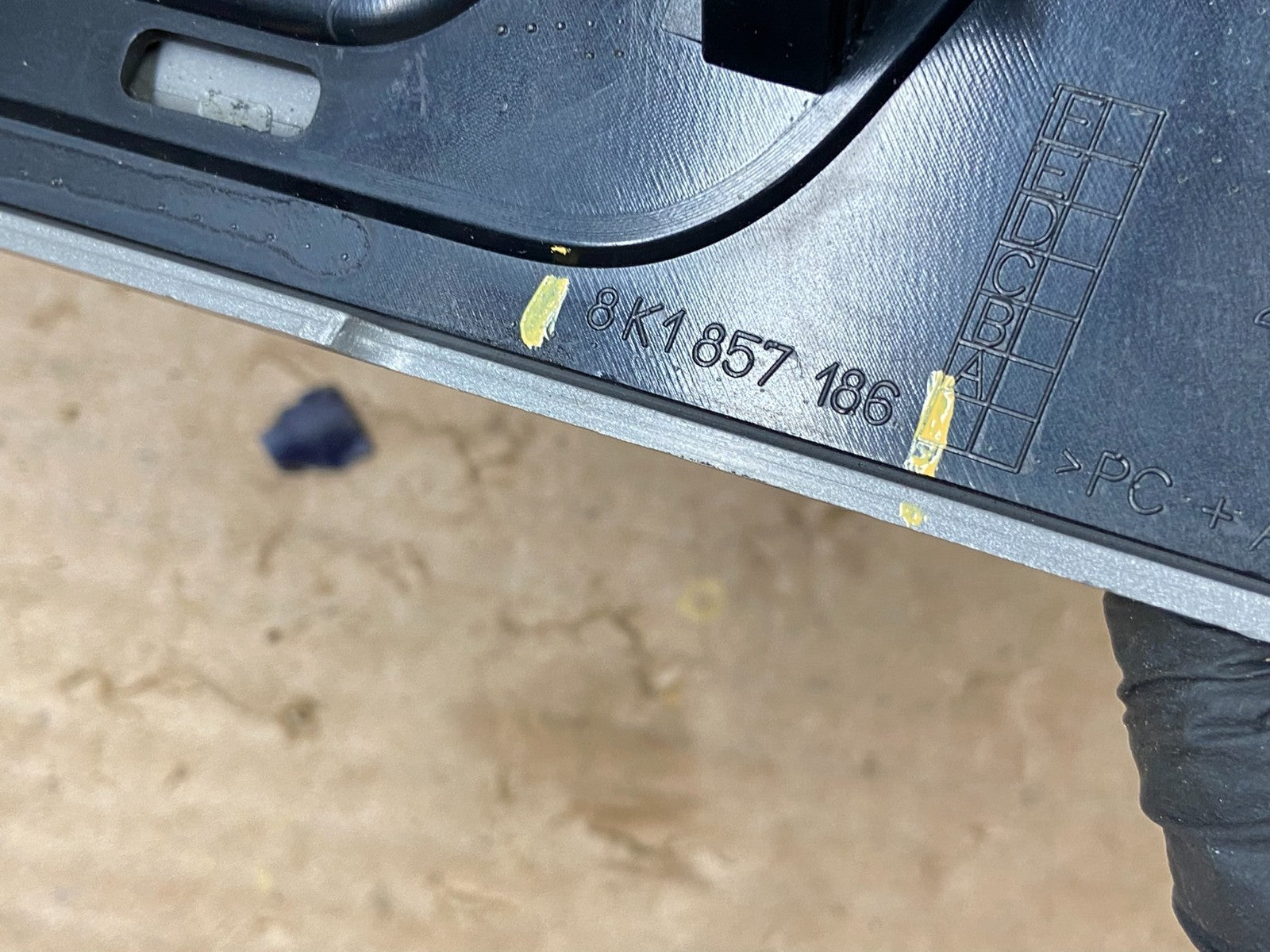 2009 to 2012 Audi A4 -Center Console Dash Radio Display Trim Bezel  Y5374 DG7