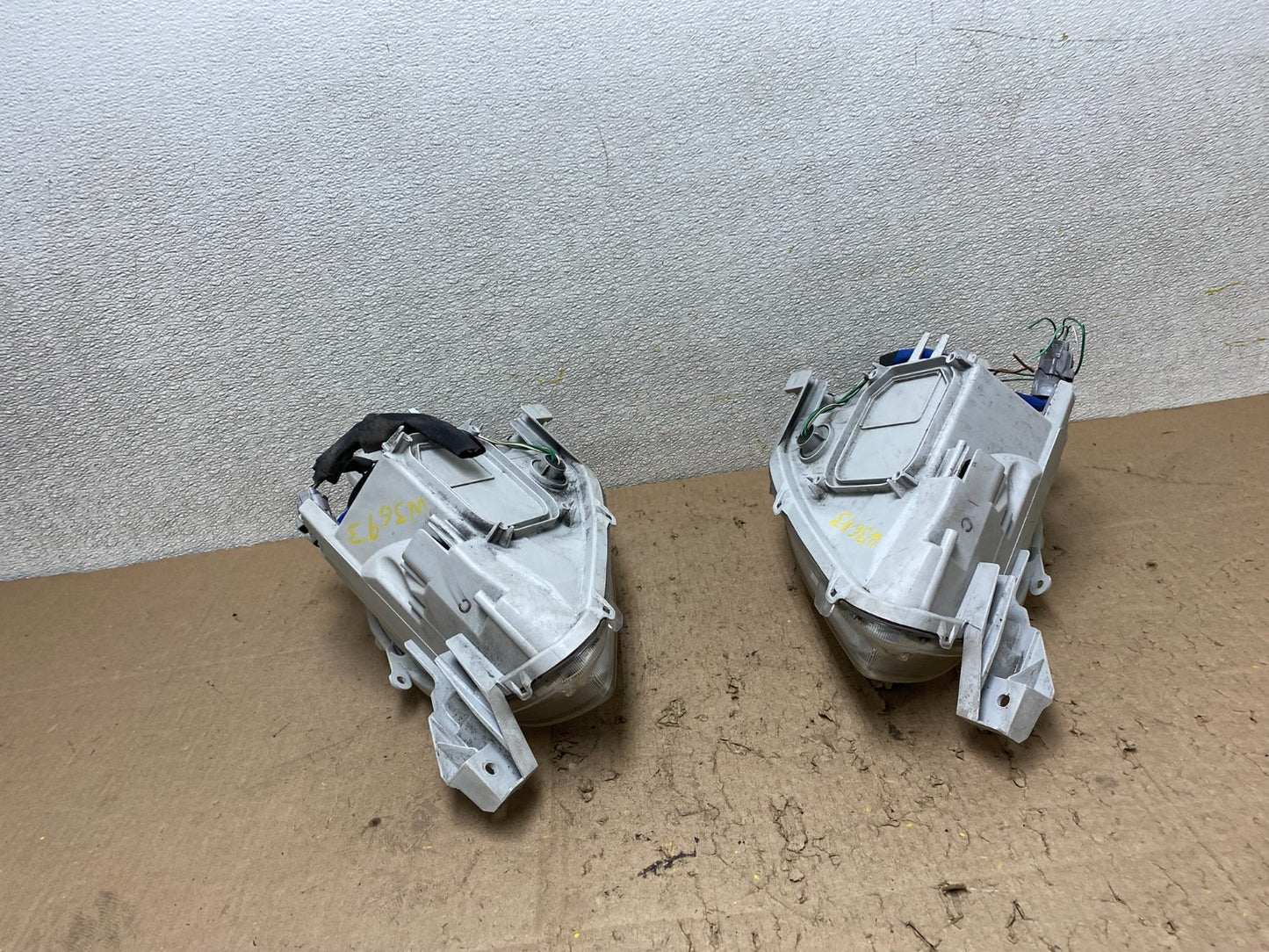 2007 2008 2009 Toyota Yaris Left+Right Halogen Headlights Oem W3693 DW13