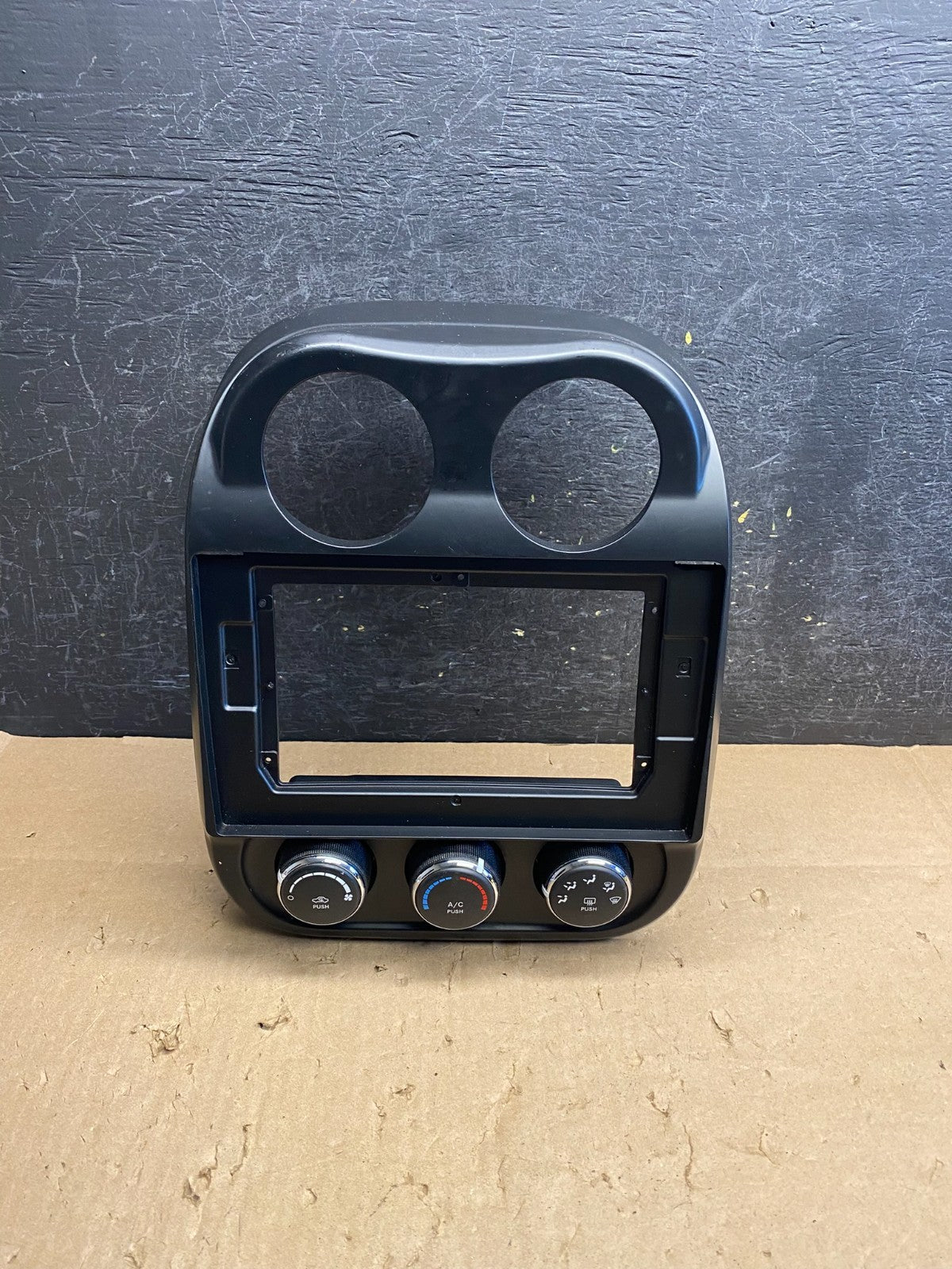 2011 to 2017 Jeep Compass Dash Climate Temperature Control Radio Bezel AJ1327 DG0