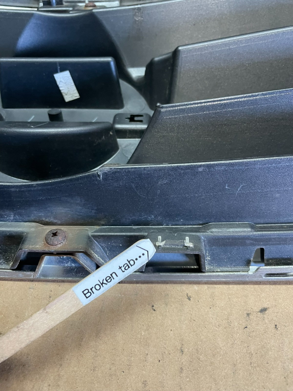 2013 to 2015 Nissan Altima Front Upper Grill Grille Sedan Oem AA2273 DG8
