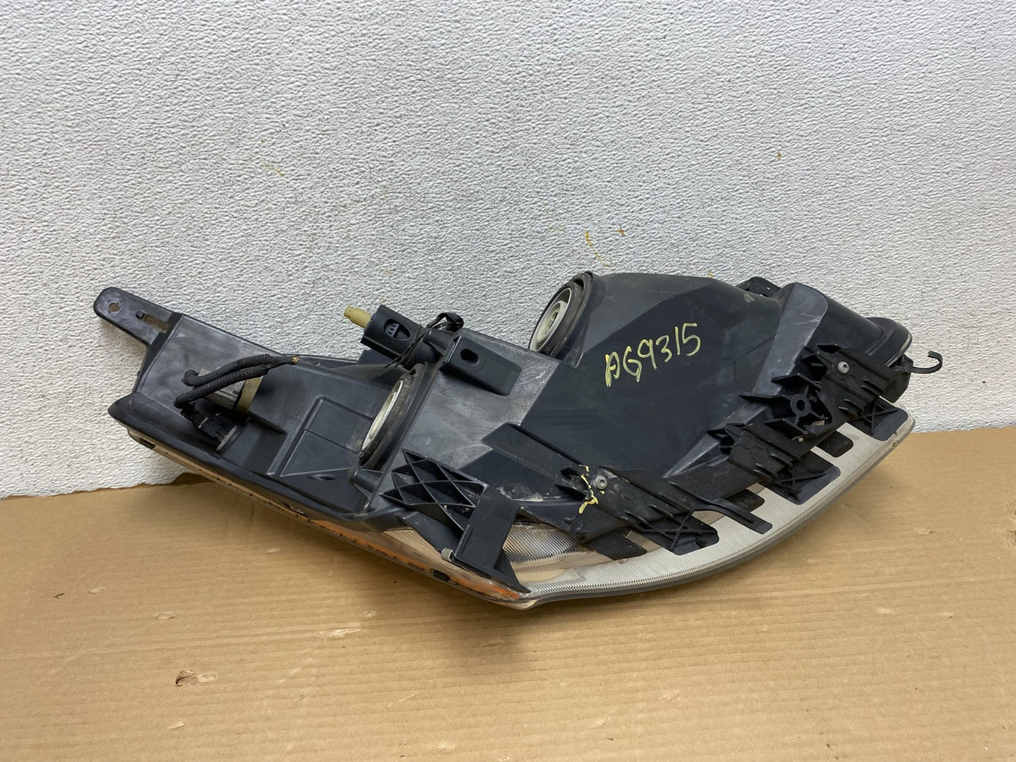 Sedan 2010 2011 2012 Nissan Altima Left Driver Side Headlight AG9315 DW9