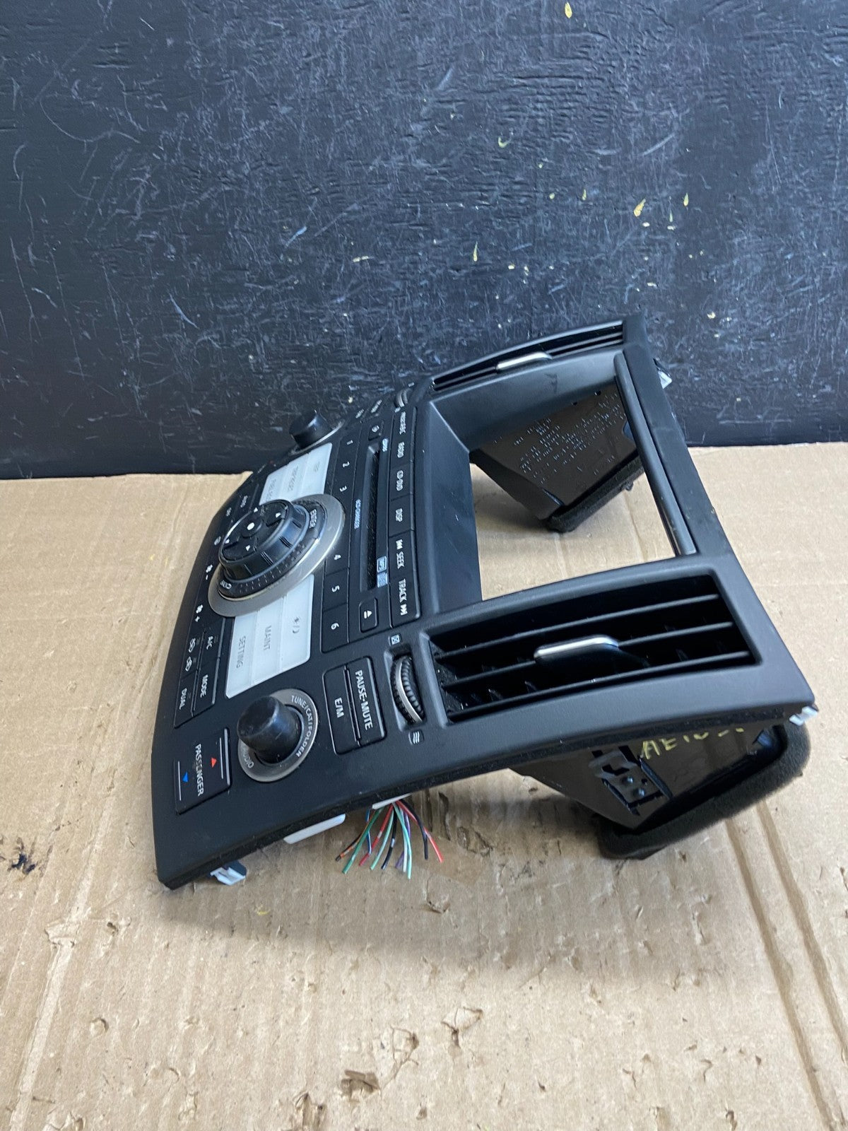 2006 - 2008 Infiniti FFX35 FX45 Radio Climate Control Panel Bezel AE1838 DG2