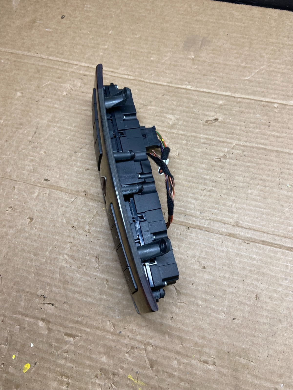 2005 - 2007 Mercedes C230 C240 Center Console Switch Control Unit W0316 DG3