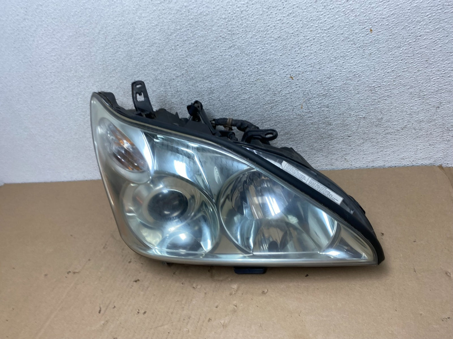 2004 - 2009 Lexus RX330 RX350 Xenon Right Passenger Side Headlight AG6693 DW1