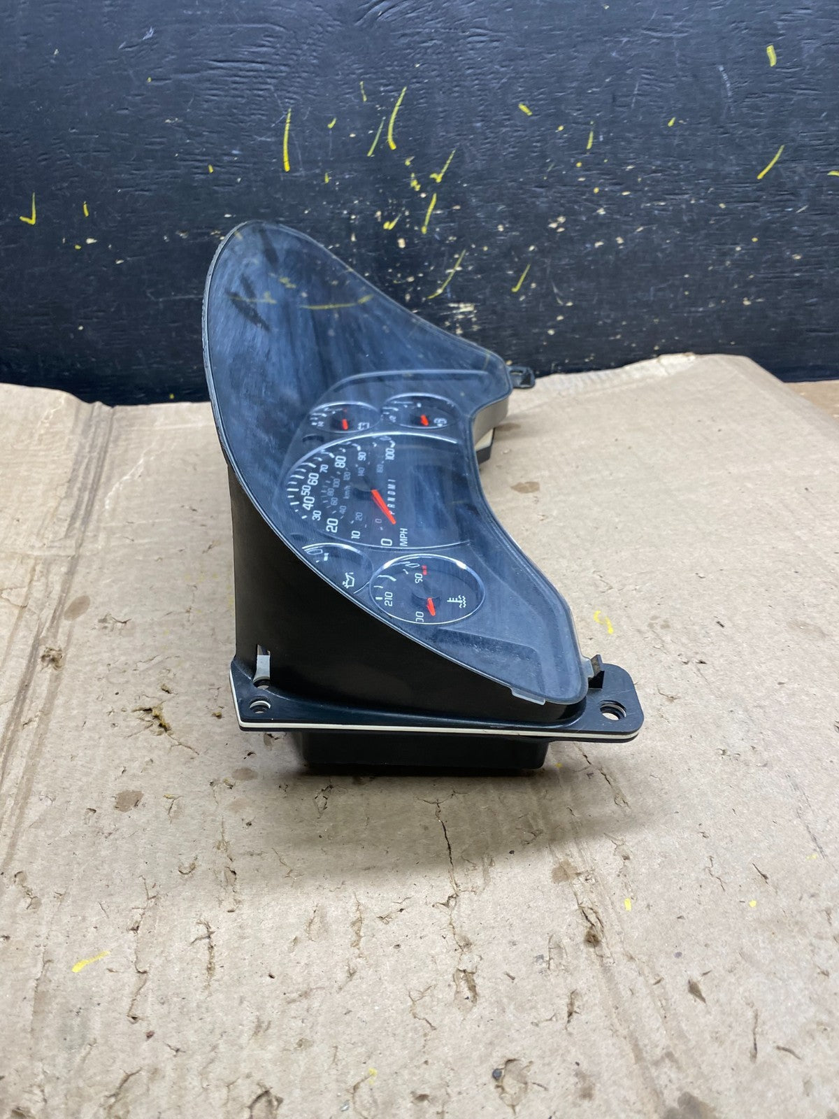 2010 - 2012 Chevrolet Express 2500 3500 Speedometer Cluster Gauge X6062 DG1