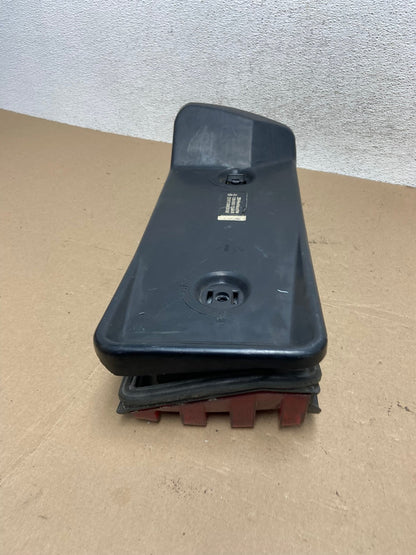 1986 to 1991 Mercedes-Benz W126 Right Passenger Side Tail Light AF4446 LK4