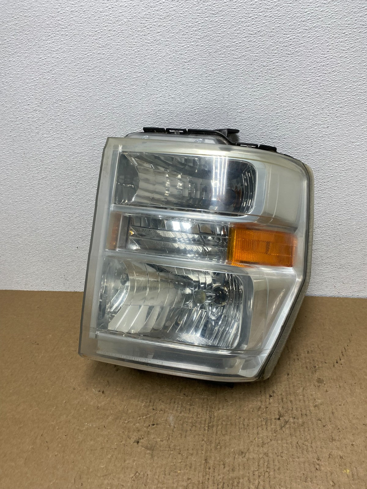 2008-2014 Ford Econoline E150 E250 E350 Left Driver LH Headlight OEM AC1601 DW0
