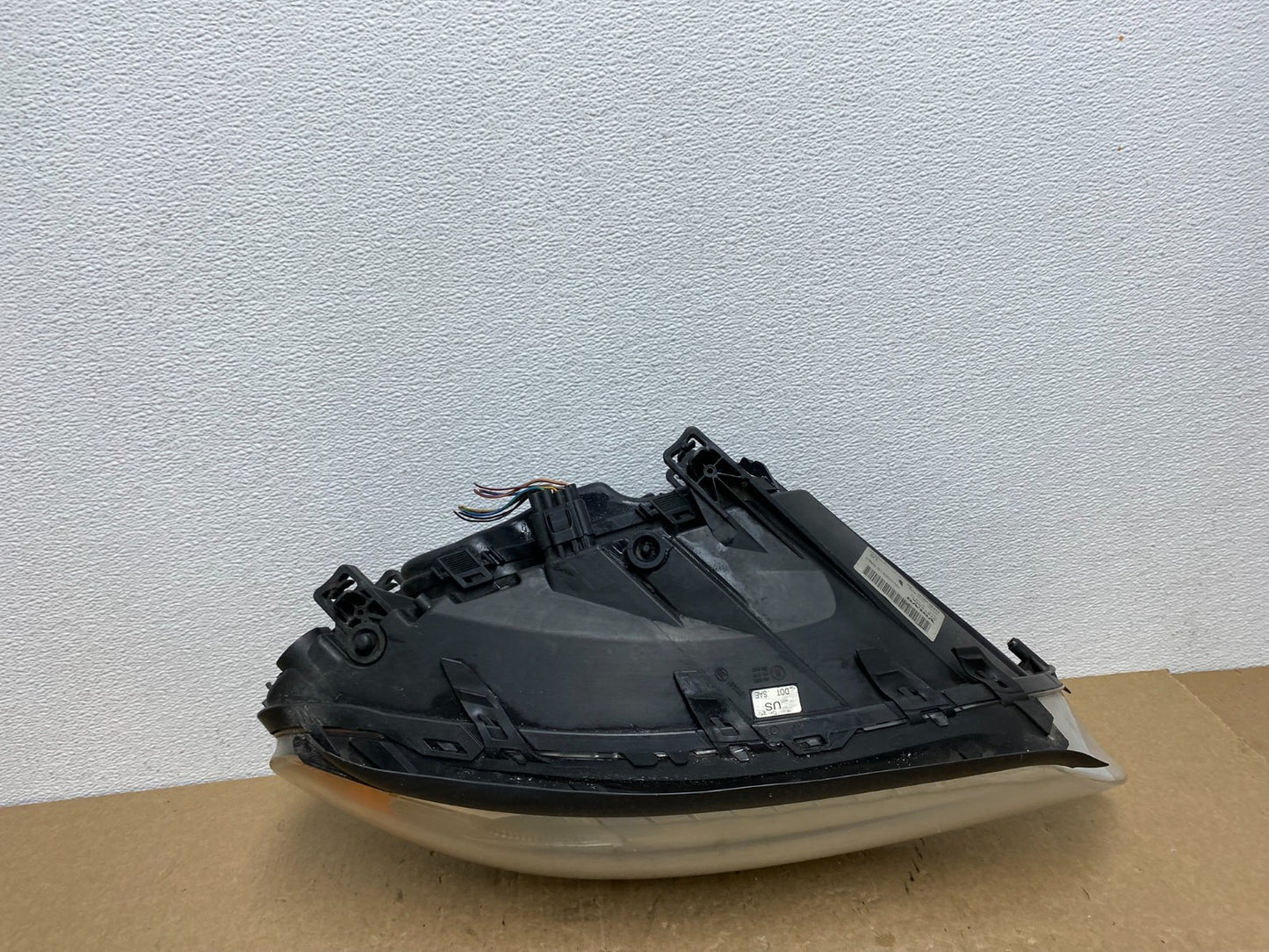2008 to 2013 Volvo XC70 V70 S80 Right Passenger Side Halogen Headlight AC1502 DW4