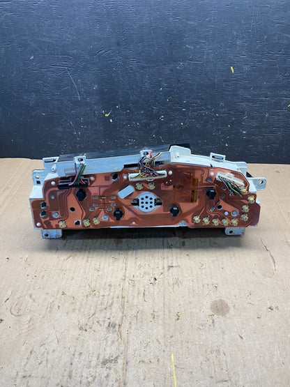 2001 - 2002 Ford Econoline E250 E350 Van Speedometer Instrument Cluster P0011 DG4