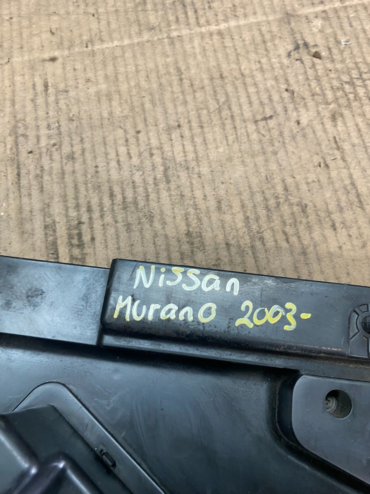 2003 to 2008 Nissan Murano Air Intake Cleaner Duct Q0696 DG8