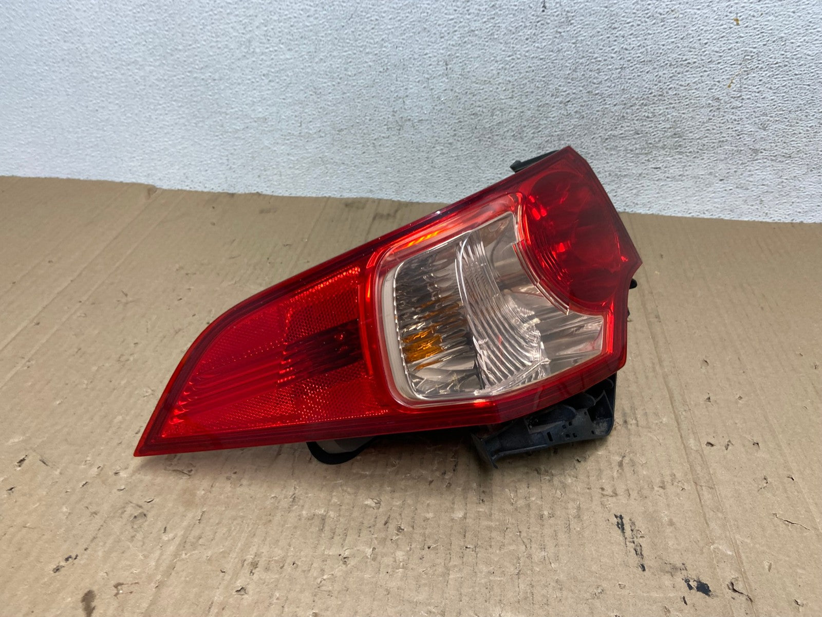 2009 to 2010 Acura Tsx Sedan Left Driver Lh Side Tail Light AE9052 LK2