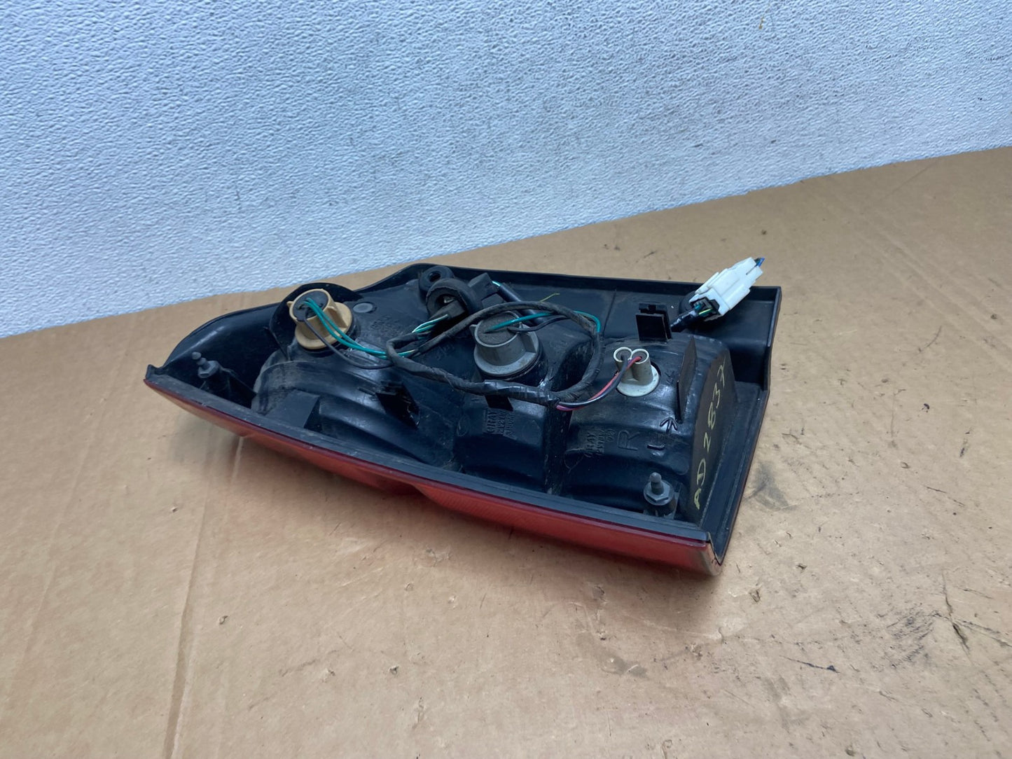 2005 to 2012 Nissan Pathfinder Right Passenger RH Side Tail Light AD2837 LK4
