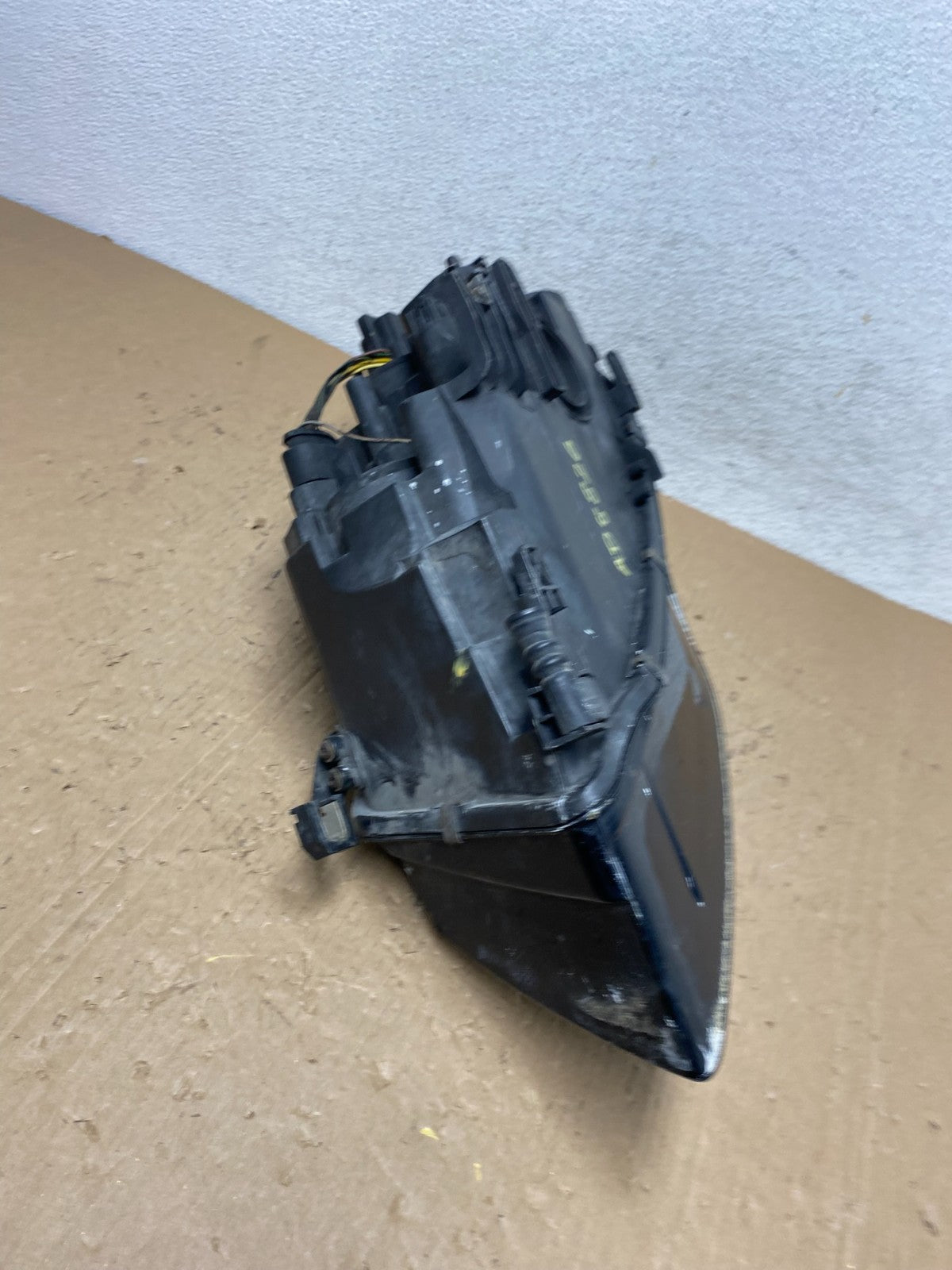 Halogen 2009 to 2012 Audi A4 Right Passenger RH Side Headlight AD8826 DW7