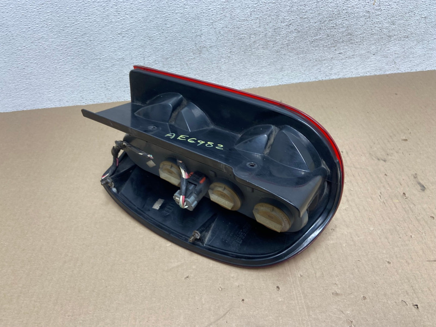 2005 2006 2007 Jeep Liberty Left Driver Lh Side Tail Light AE6982 LK6