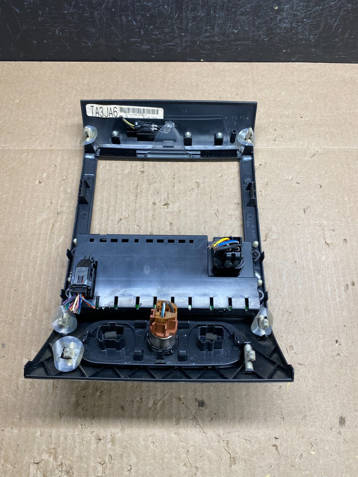 2004 to 2008 Ford F150 Radio Climate Dash Bezel Surround Black AC6543 DG3