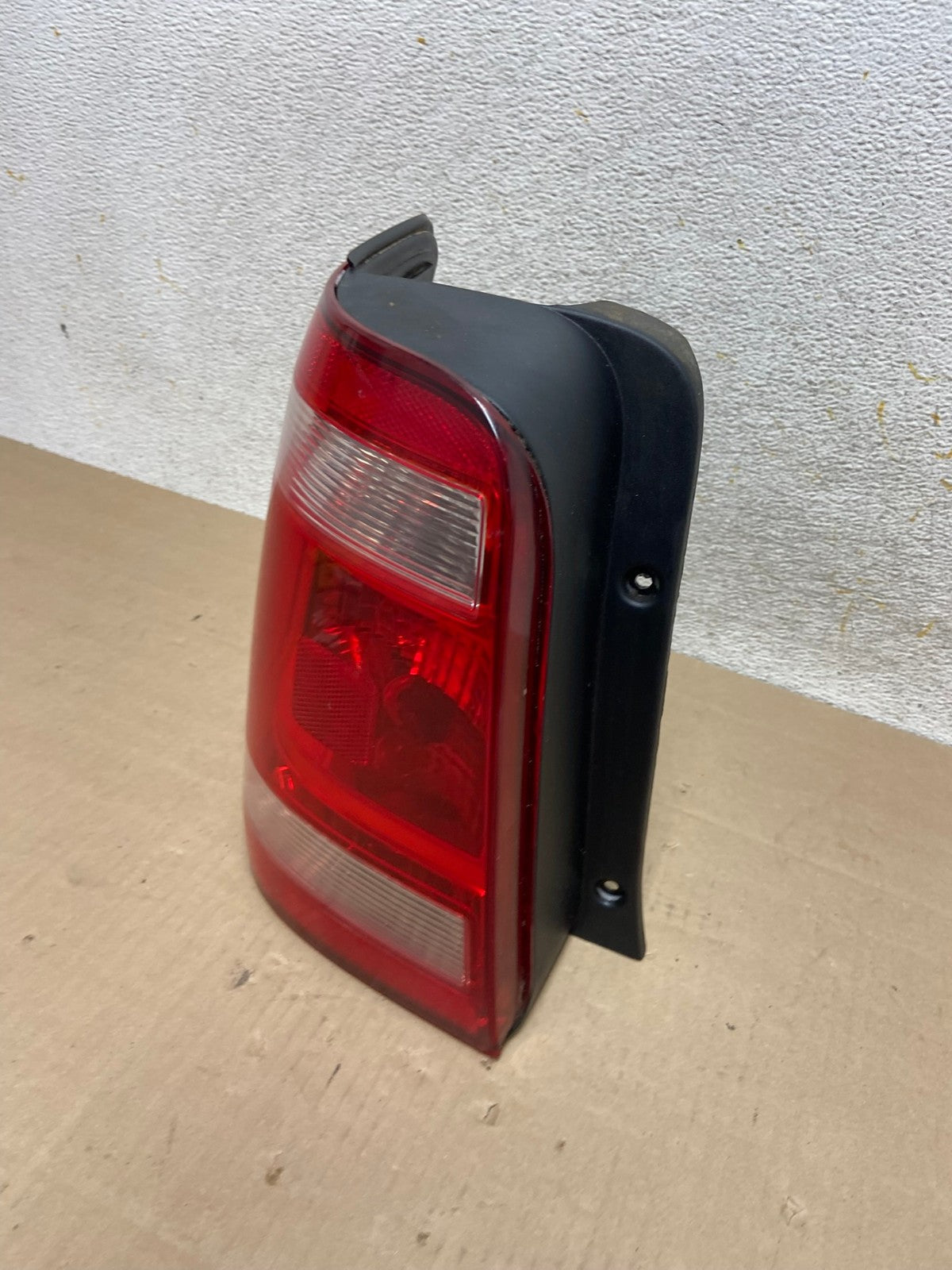 2008 to 2012 Ford Escape Left Driver LH Side Tail Light AI1413 LK1