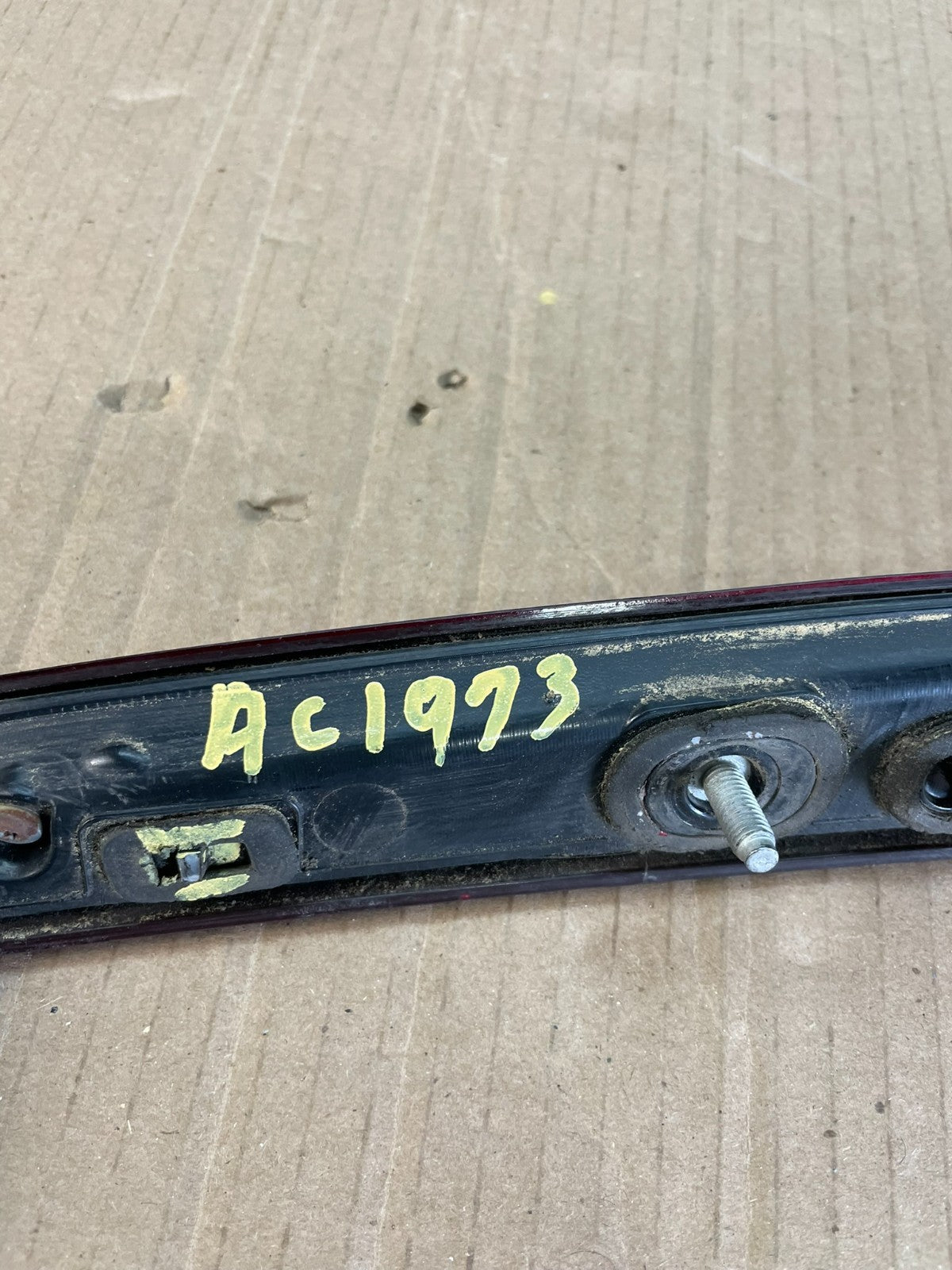 2008-2013 Cadillac Cts Sedan Trunk Lid 3rd Third Brake Tail Light ac1973 DG9