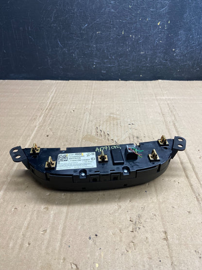 2016 to 2018 Chevrolet Malibu AC Heat Temperature Climate Control AD7195 DG4