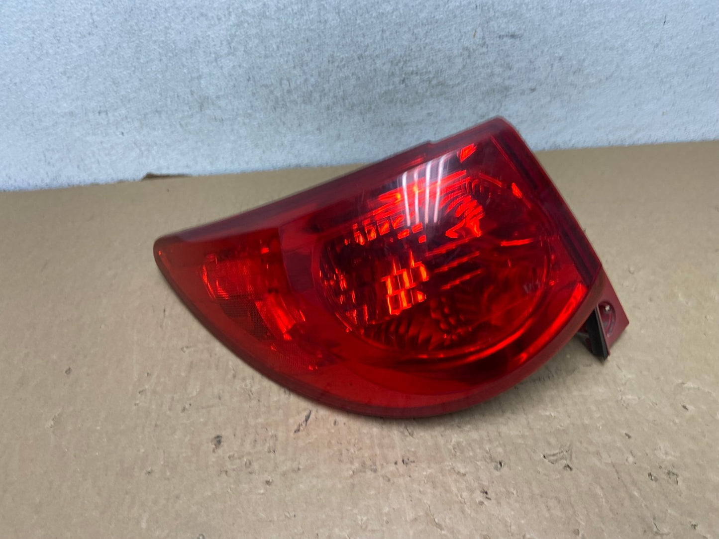 2009 2010 2011 2012 Chevrolet Traverse Left Driver LH Tail Light AF7468 LK0