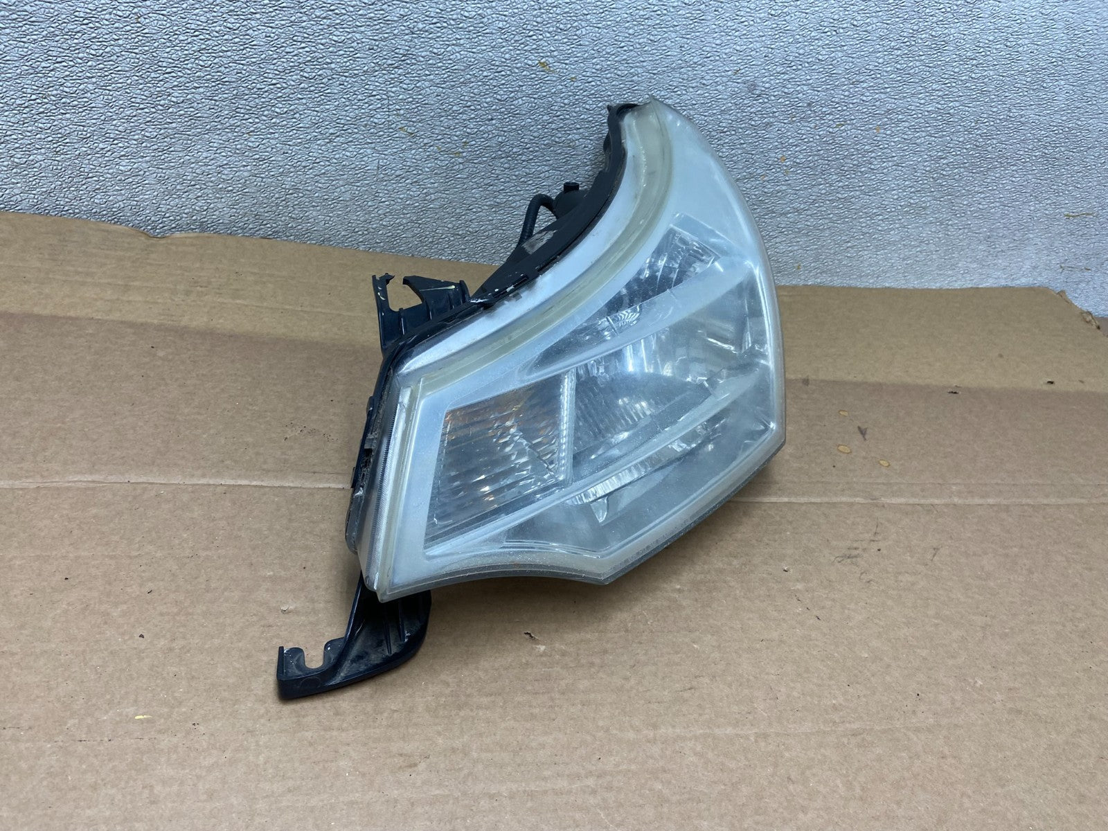 2008 2009 2010 2011 Ford Focus Left Driver Lh Headlight Halogen Oem AB2607 DW2