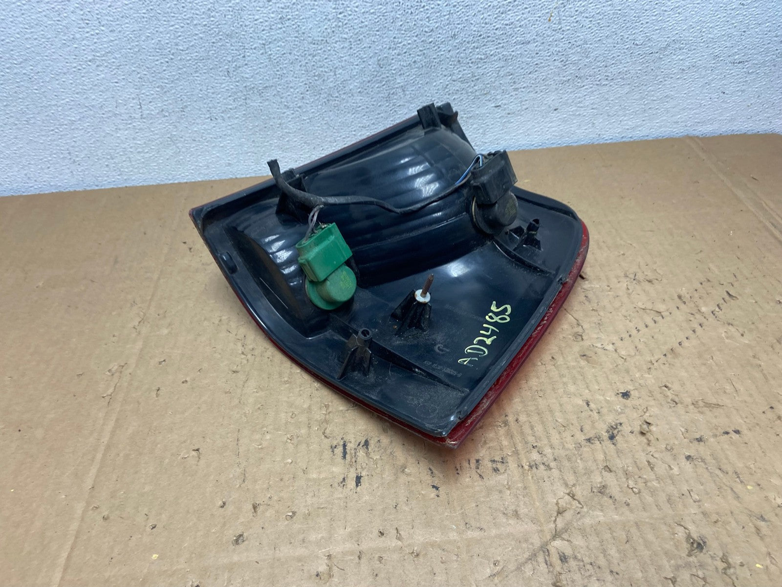2002 to 2005 Ford Explorer Left Driver Lh Side Tail light AD2485 LK7