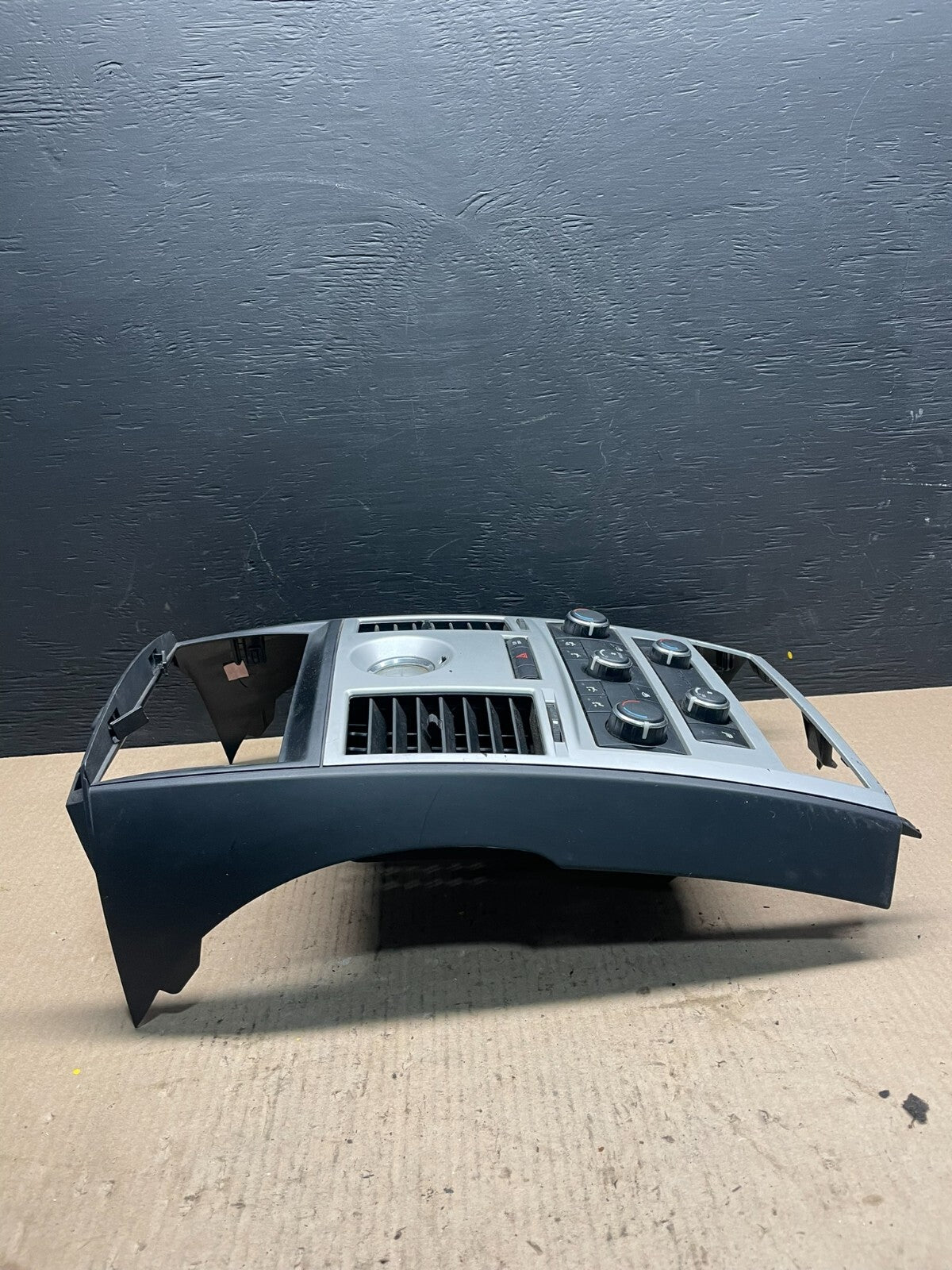 2008-2010 Dodge Grand Caravan Radio Bezel Climate Control Heat AC Heater E14392