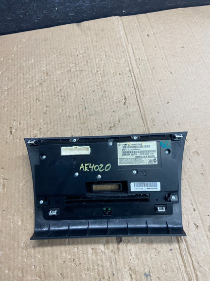 2013-2014 Chrysler 300 Dash A/C Climate Control A/C Heater Panel AE4020 DG3