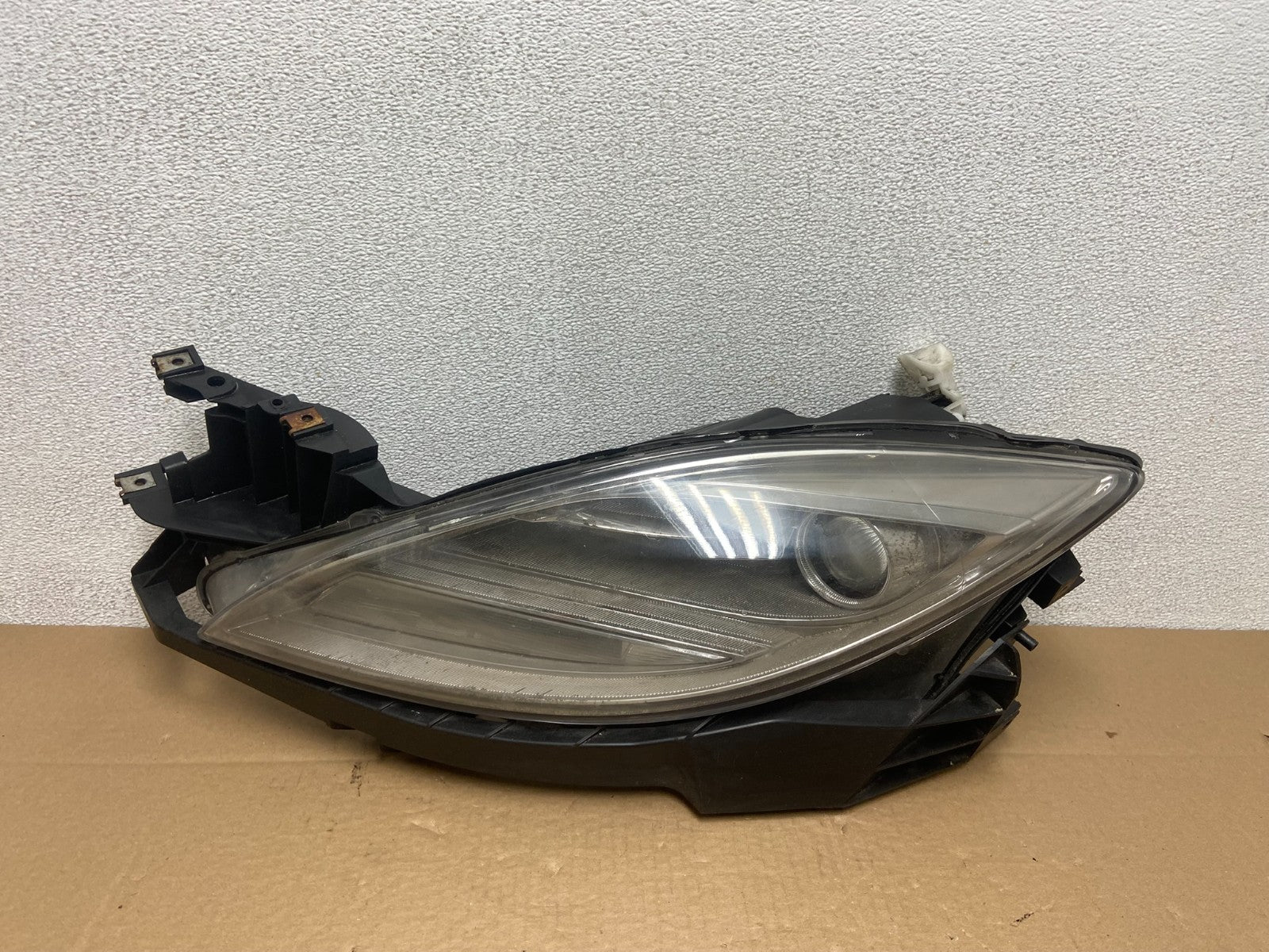 2009 - 2010 Mazda 6 Left Driver LH Side Halogen Headlight Oem AB6132 DW0