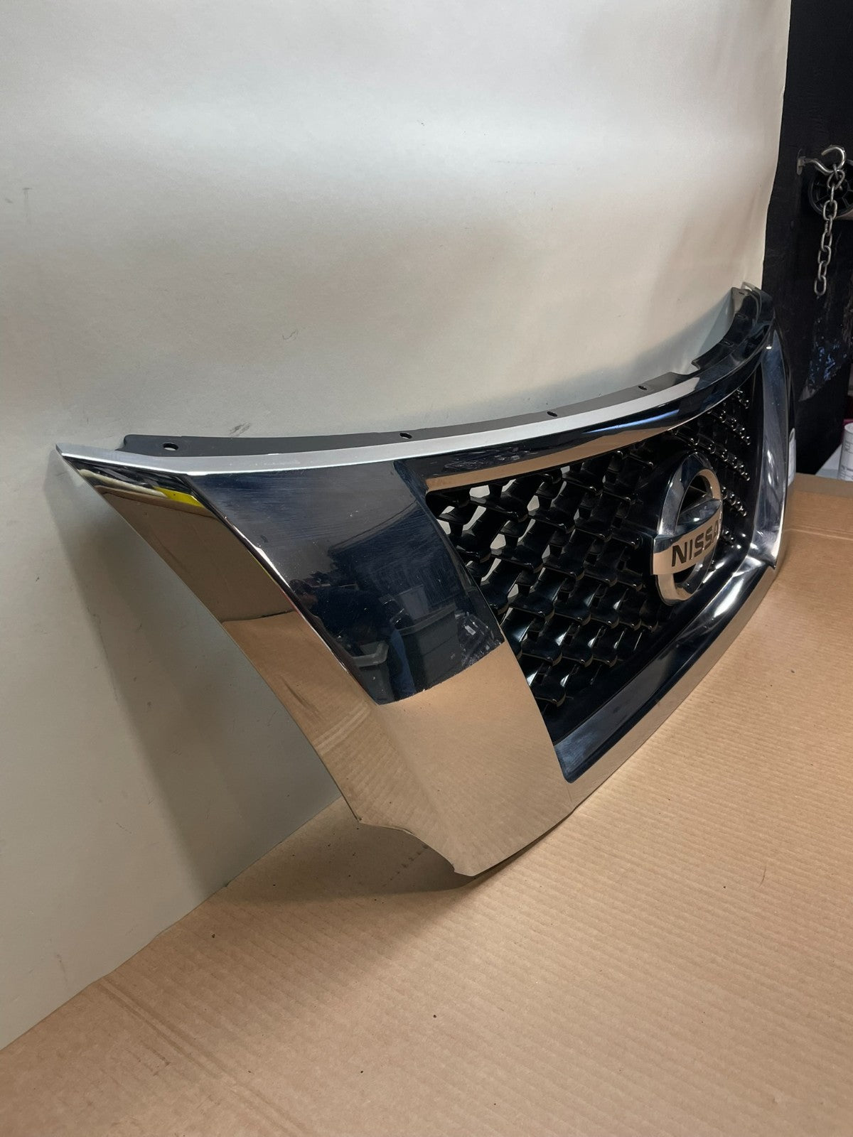 2013 to 2016 Nissan Pathfinder Front Upper Chrome Grill Grille AJ1022 DG2