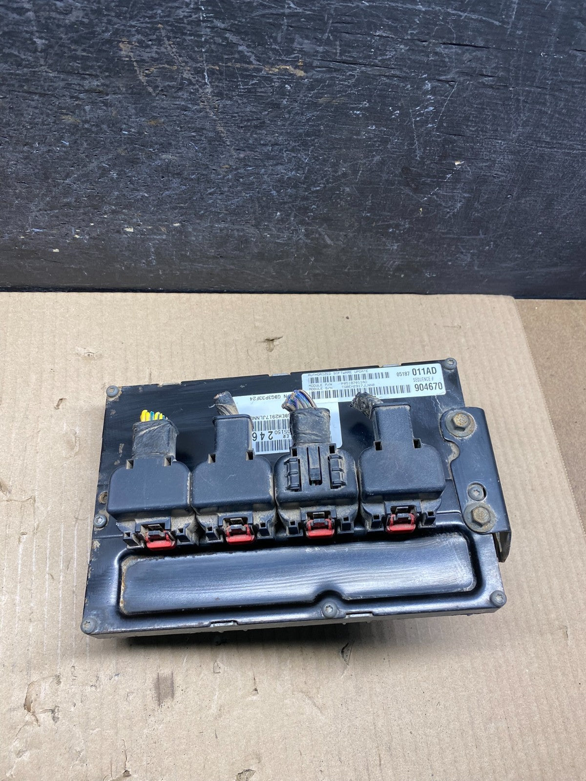 2008 2010 Dodge Magnum Charger 300 Engine Control ECU p05187011ad AJ0215 DG0
