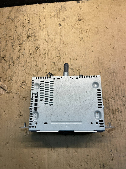 2014 2015 Ford Explorer Audio Equipment Radio Receiver AM FM CD W6898 DG4